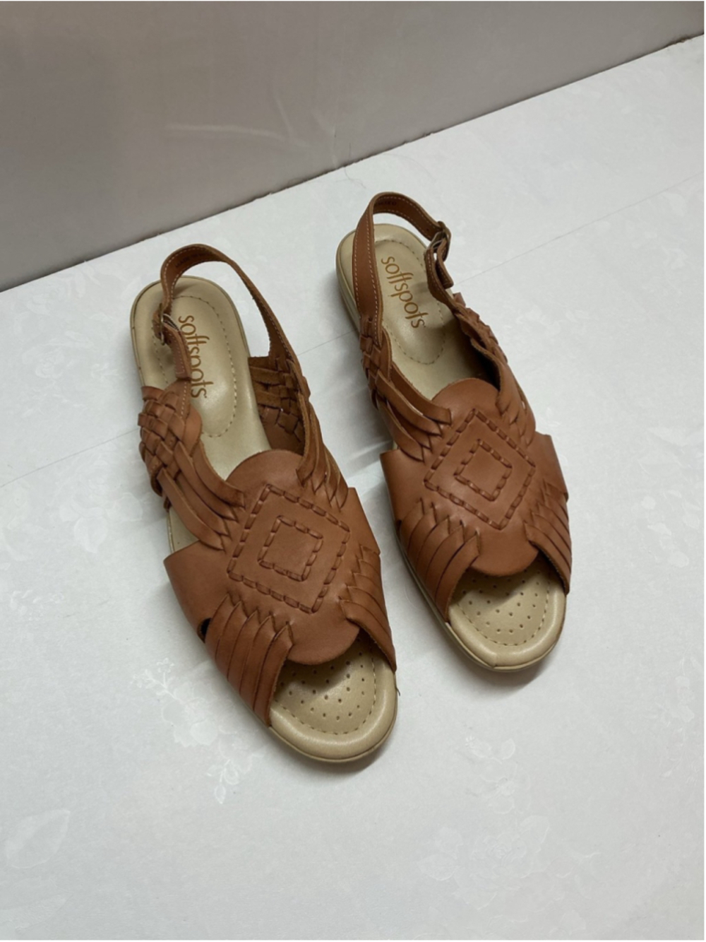 Softfspots Sandals size 11 N